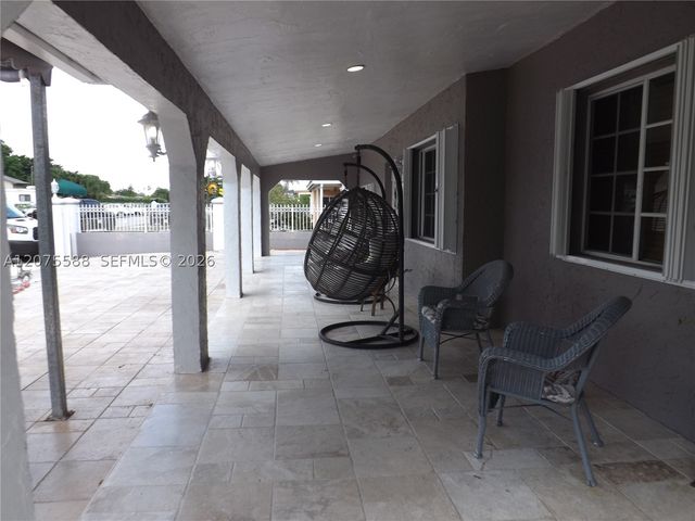 217 W 34th St, Hialeah, FL 33012