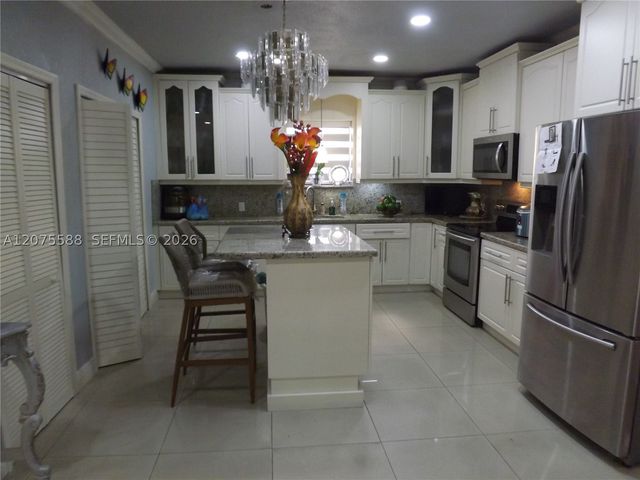 217 W 34th St, Hialeah, FL 33012