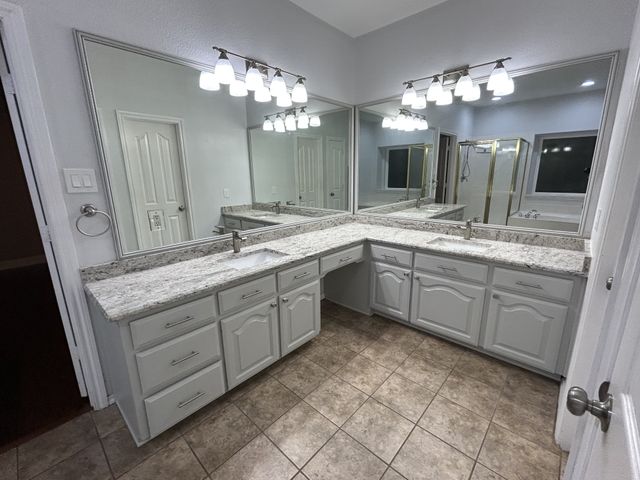 8728 Shadow Trace Drive, Fort Worth, TX 76244