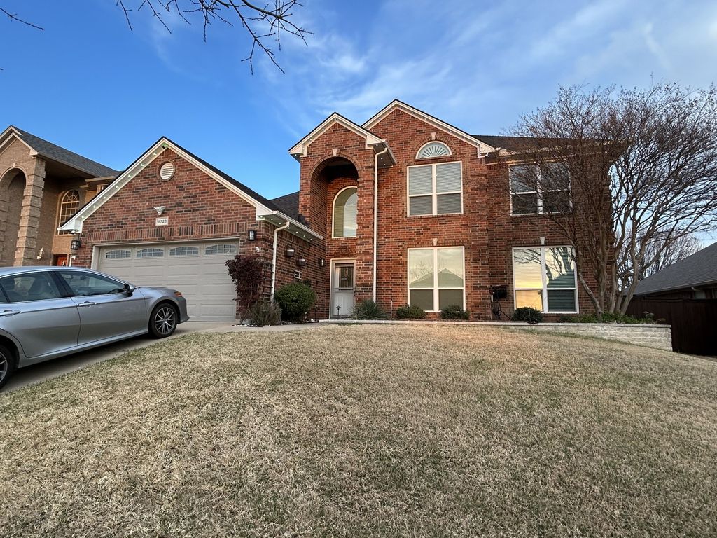 8728 Shadow Trace Drive, Fort Worth, TX 76244
