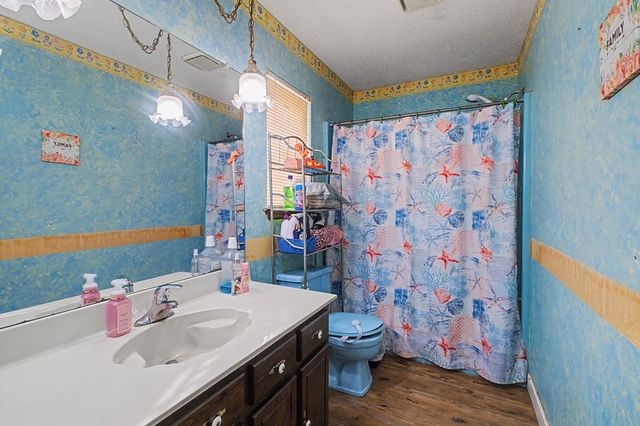 600 Pine Oaks Drive, Tunnel Hill, GA 30755