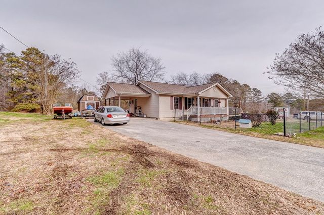 600 Pine Oaks Drive, Tunnel Hill, GA 30755