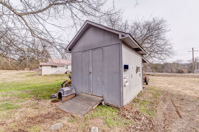 600 Pine Oaks Drive, Tunnel Hill, GA 30755