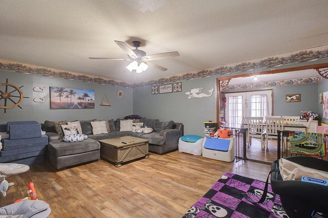 600 Pine Oaks Drive, Tunnel Hill, GA 30755