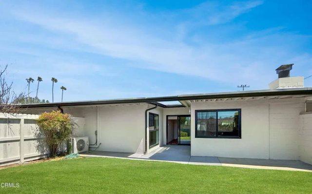 61 Redwood Avenue, Ventura, CA 93003