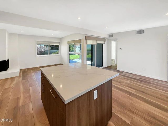 61 Redwood Avenue, Ventura, CA 93003