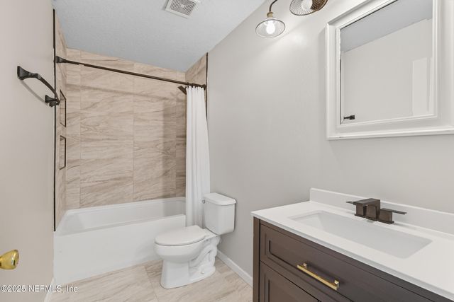 105 CROWN WHEEL Circle, St. Johns, FL 32259