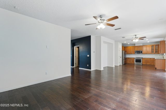 105 CROWN WHEEL Circle, St. Johns, FL 32259