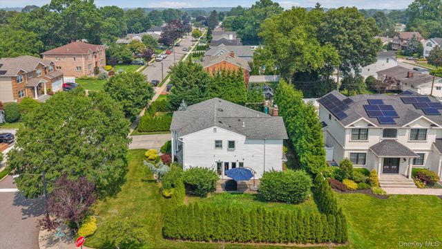 2 Madison Avenue, Jericho, NY 11753