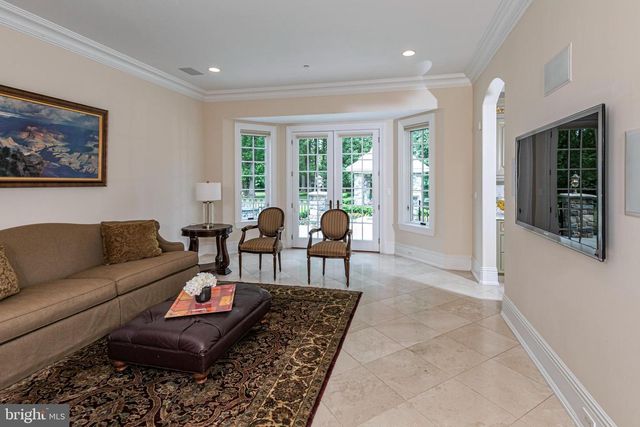 20 LEONARD CT, Princeton, NJ 08540