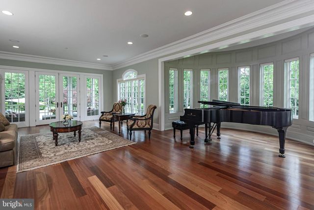 20 LEONARD CT, Princeton, NJ 08540