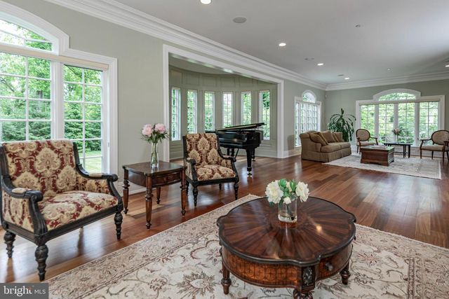 20 LEONARD CT, Princeton, NJ 08540