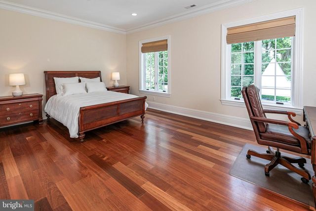 20 LEONARD CT, Princeton, NJ 08540
