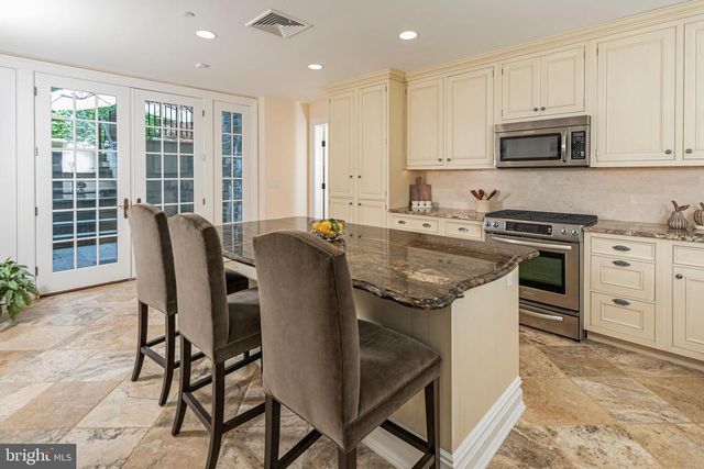 20 LEONARD CT, Princeton, NJ 08540