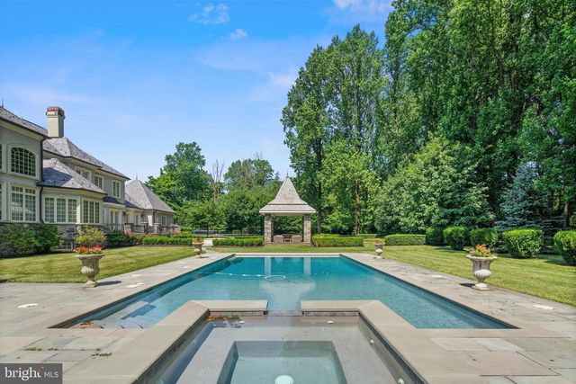 20 LEONARD CT, Princeton, NJ 08540