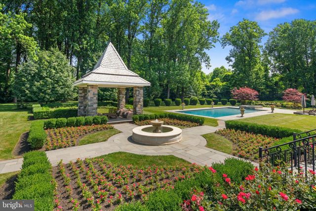 20 LEONARD CT, Princeton, NJ 08540