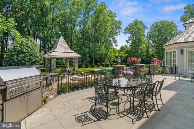 20 LEONARD CT, Princeton, NJ 08540