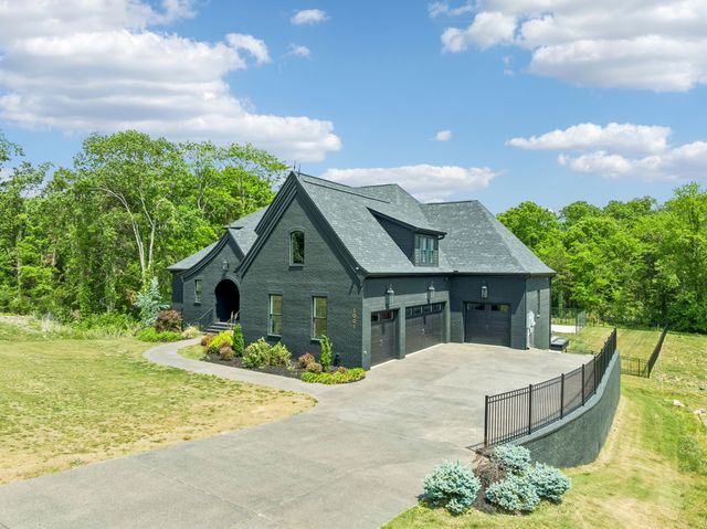 1001 Annecy Pkwy, Nolensville, TN 37135