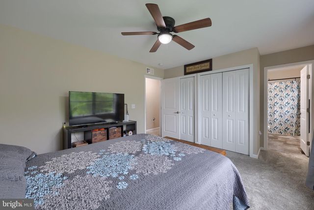 140 LIZ LN, Gap, PA 17527