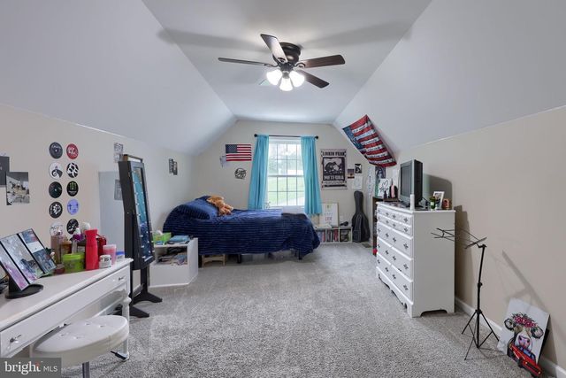 140 LIZ LN, Gap, PA 17527