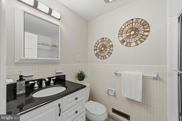117 HARVEST RD, Cherry Hill, NJ 08002