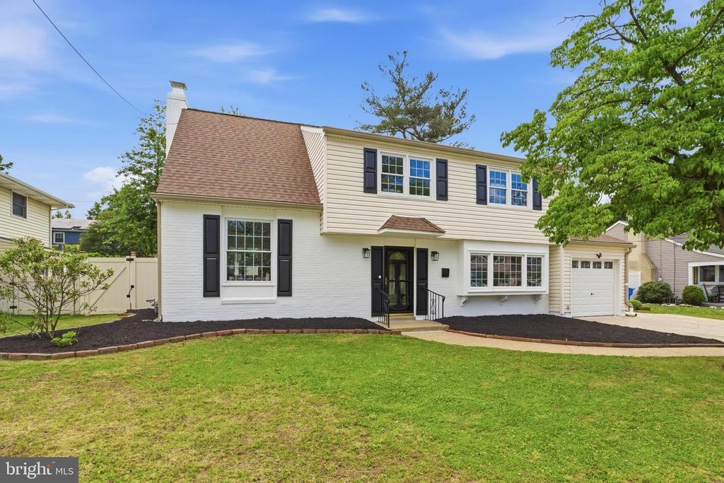 117 HARVEST RD, Cherry Hill, NJ 08002
