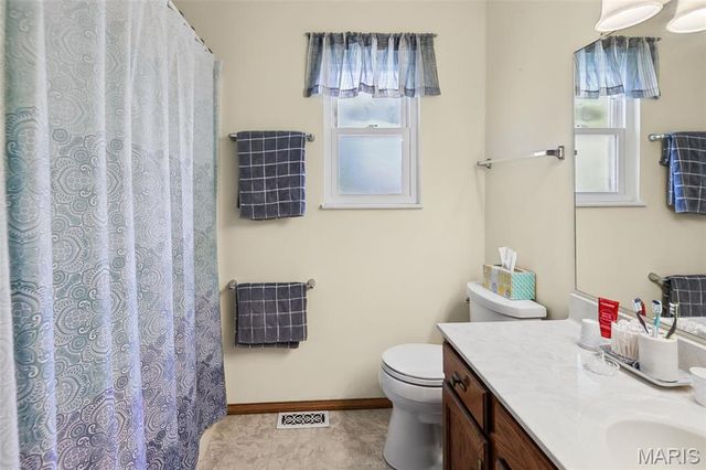 531 Whip Poor Will Street, Troy, IL 62294