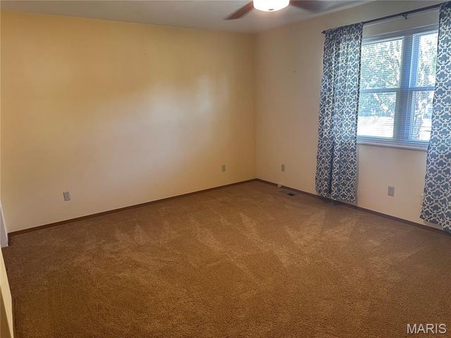 531 Whip Poor Will Street, Troy, IL 62294