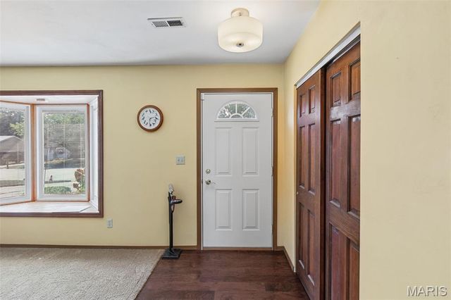 531 Whip Poor Will Street, Troy, IL 62294