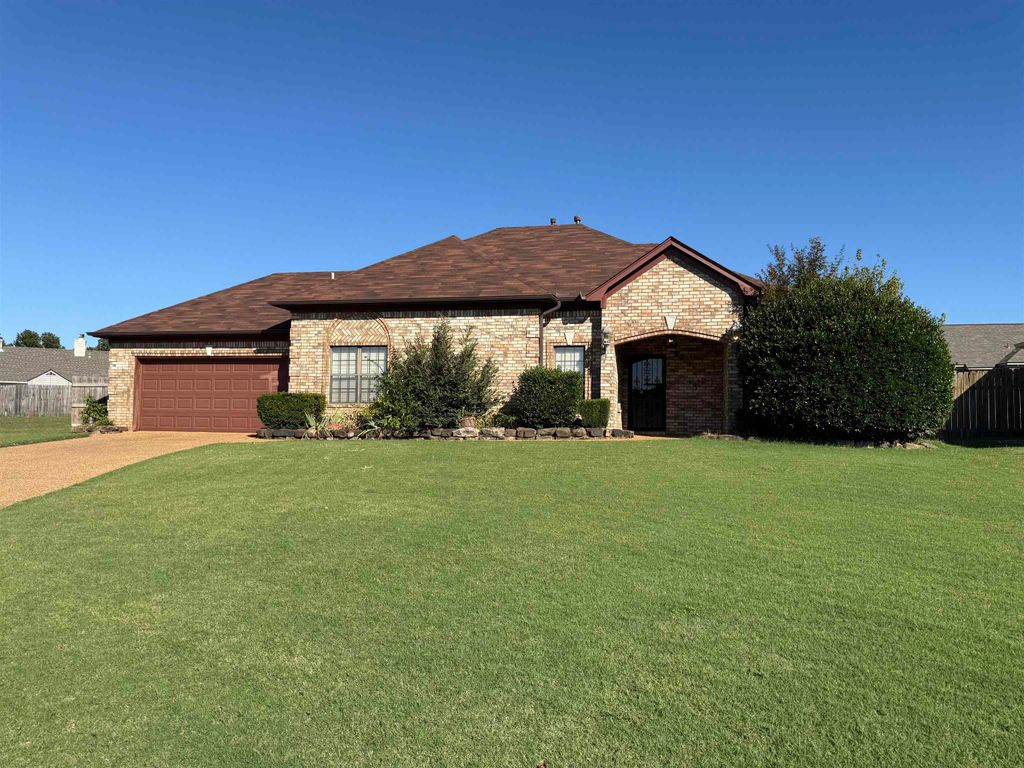 40 GRACIE CV, Oakland, TN 38060