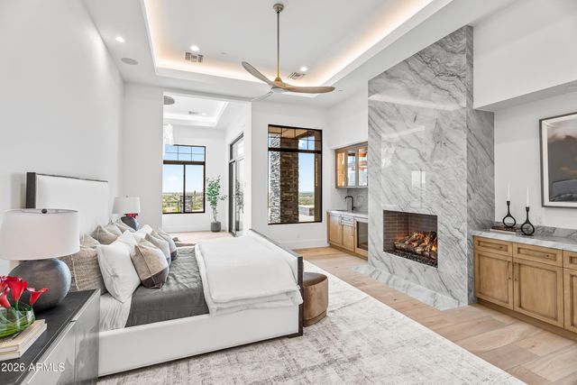 11520 E DREYFUS Avenue, Scottsdale, AZ 85259