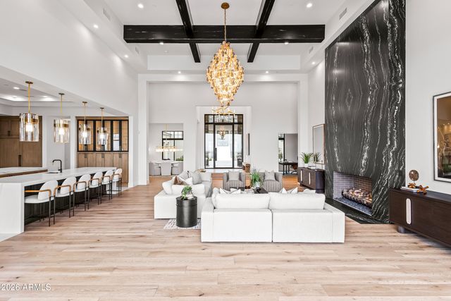 11520 E DREYFUS Avenue, Scottsdale, AZ 85259