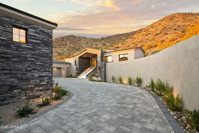 11520 E DREYFUS Avenue, Scottsdale, AZ 85259