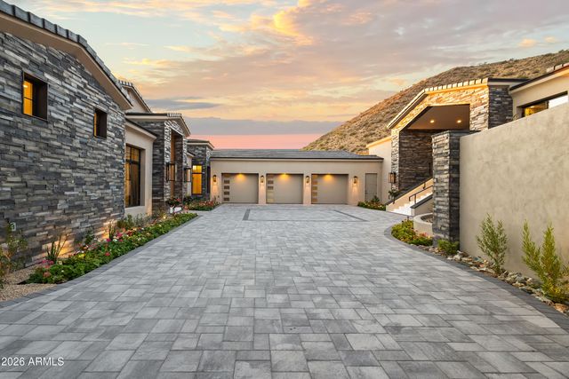 11520 E DREYFUS Avenue, Scottsdale, AZ 85259