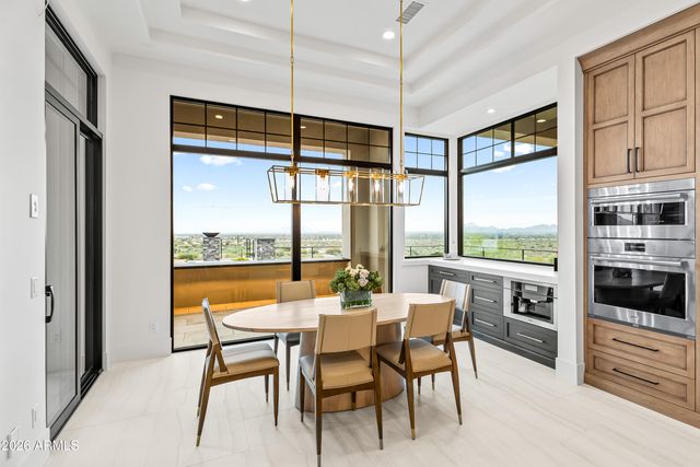 11520 E DREYFUS Avenue, Scottsdale, AZ 85259