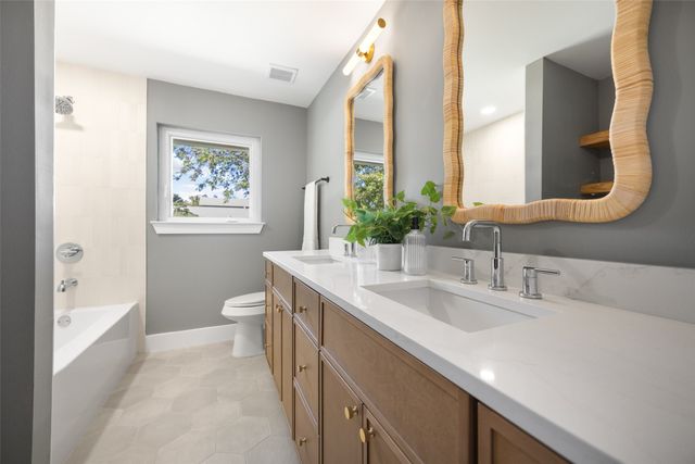 13824 Far Hills Lane, Dallas, TX 75240