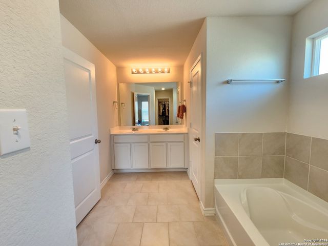 13129 WHISPER BEND, San Antonio, TX 78252