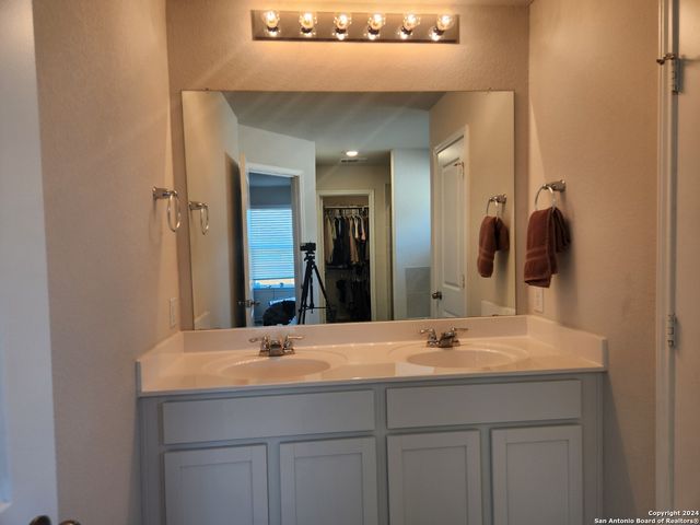 13129 WHISPER BEND, San Antonio, TX 78252