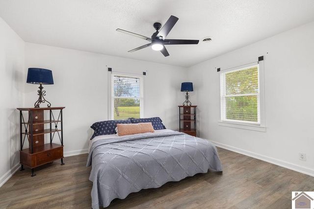 10256 E State Route 94, Murray, KY 42071