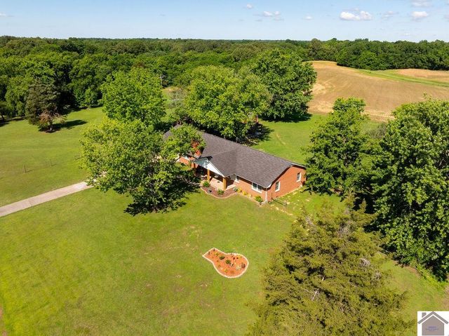 10256 E State Route 94, Murray, KY 42071