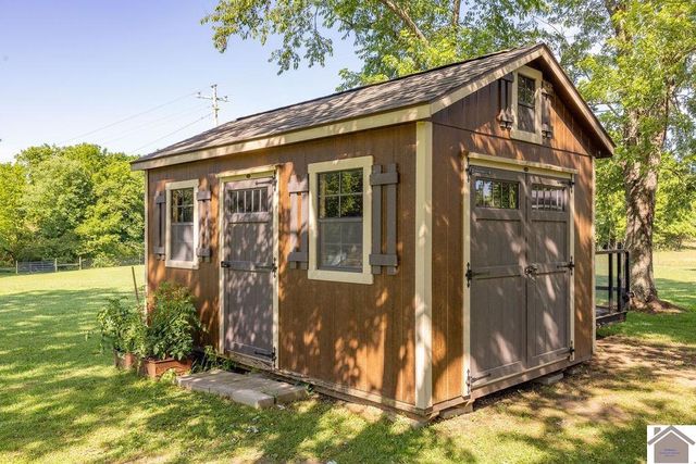 10256 E State Route 94, Murray, KY 42071