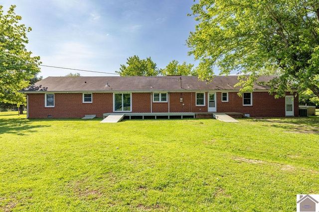 10256 E State Route 94, Murray, KY 42071