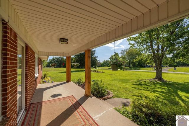 10256 E State Route 94, Murray, KY 42071