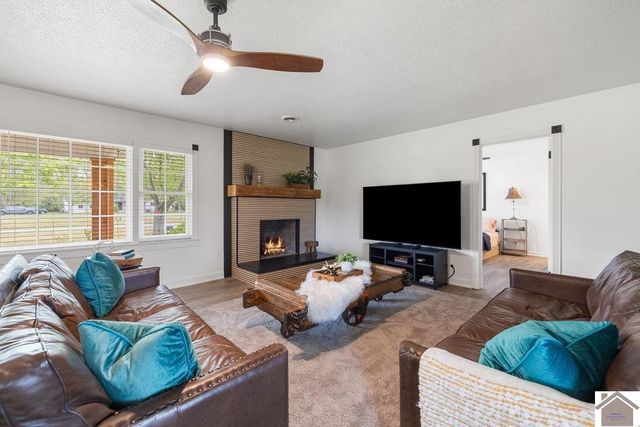 10256 E State Route 94, Murray, KY 42071