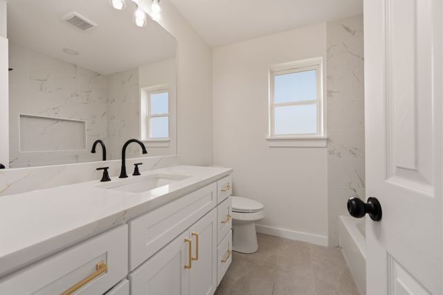 7528 Circle Drive, North Richland Hills, TX 76180