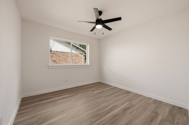 7528 Circle Drive, North Richland Hills, TX 76180
