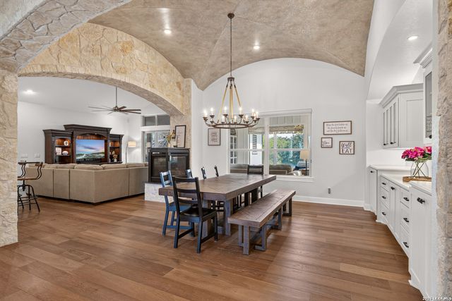 555 Curvatura, New Braunfels, TX 78132