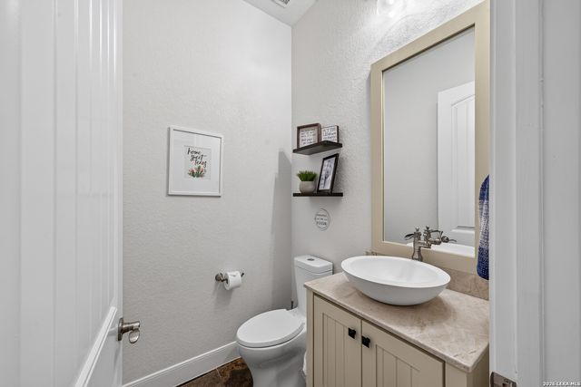 555 Curvatura, New Braunfels, TX 78132