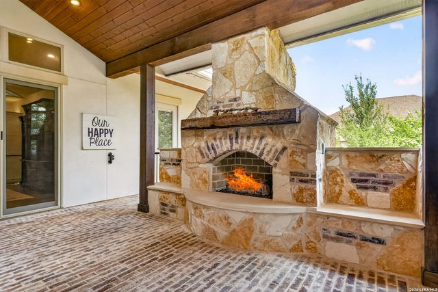 555 Curvatura, New Braunfels, TX 78132