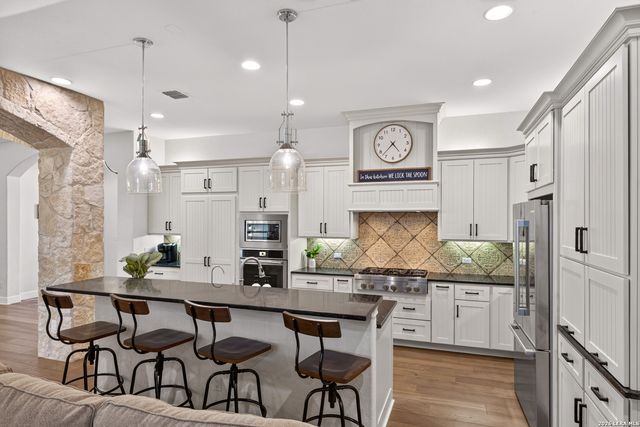 555 Curvatura, New Braunfels, TX 78132